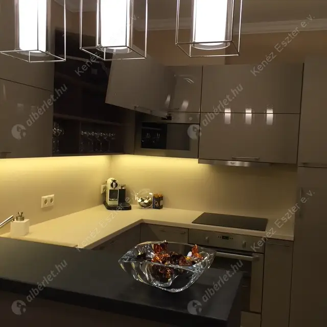 Kiadó albérlet 790000 Ft/hó áron: Budapest, VI. kerület  Paulay Ede utca. Mérete: 133 nm, 4 szobás | Alberlet.hu - 6598266