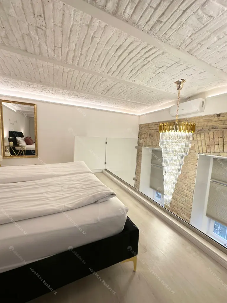 Kiadó albérlet 269000 Ft/hó áron: Budapest, VI. kerület  Paulay Ede utca. Mérete: 27 nm, 1 szobás | Alberlet.hu - 6655051