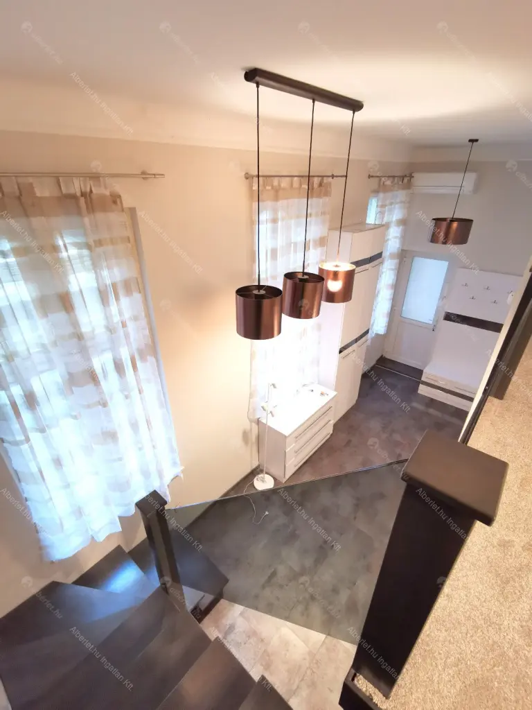 Kiadó albérlet 250000 Ft/hó áron: Budapest, VI. kerület  Paulay Ede utca. Mérete: 29 nm, 1 szobás | Alberlet.hu - 6685533