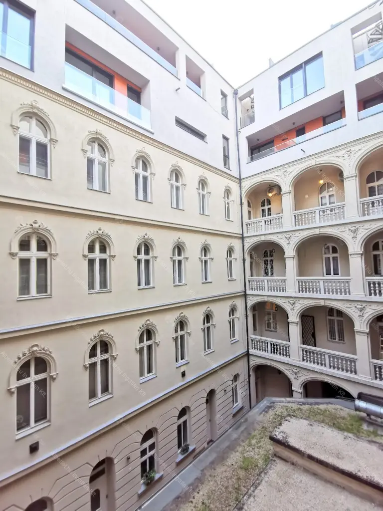 Kiadó albérlet 250000 Ft/hó áron: Budapest, VI. kerület  Paulay Ede utca. Mérete: 29 nm, 1 szobás | Alberlet.hu - 6685537