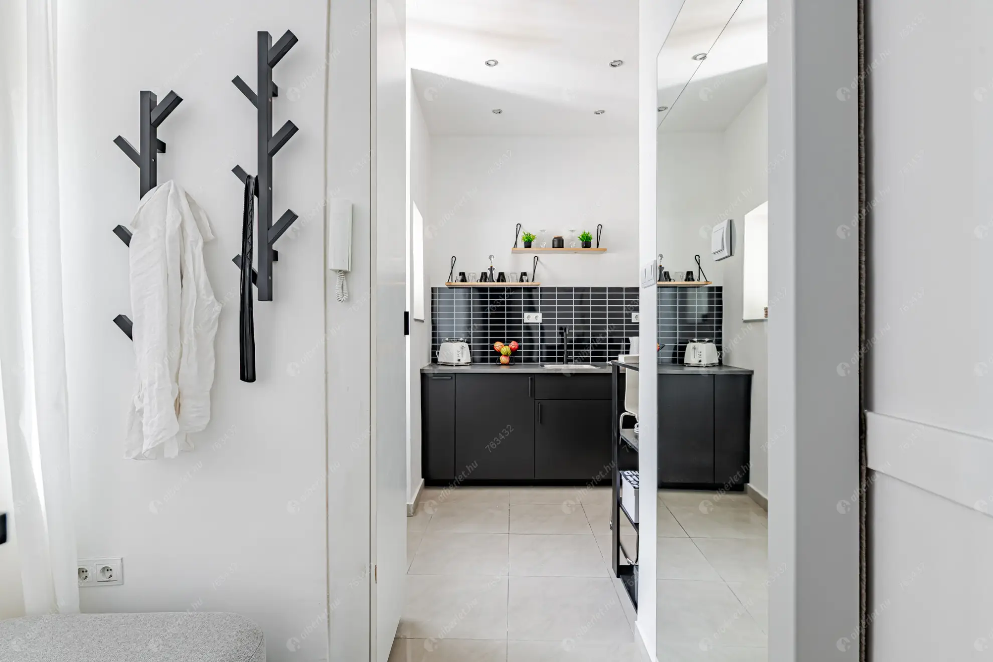 Kiadó albérlet 350000 Ft/hó áron: Budapest, VI. kerület  Paulay Ede utca. Mérete: 38 nm, 1 szobás | Alberlet.hu - 6634323