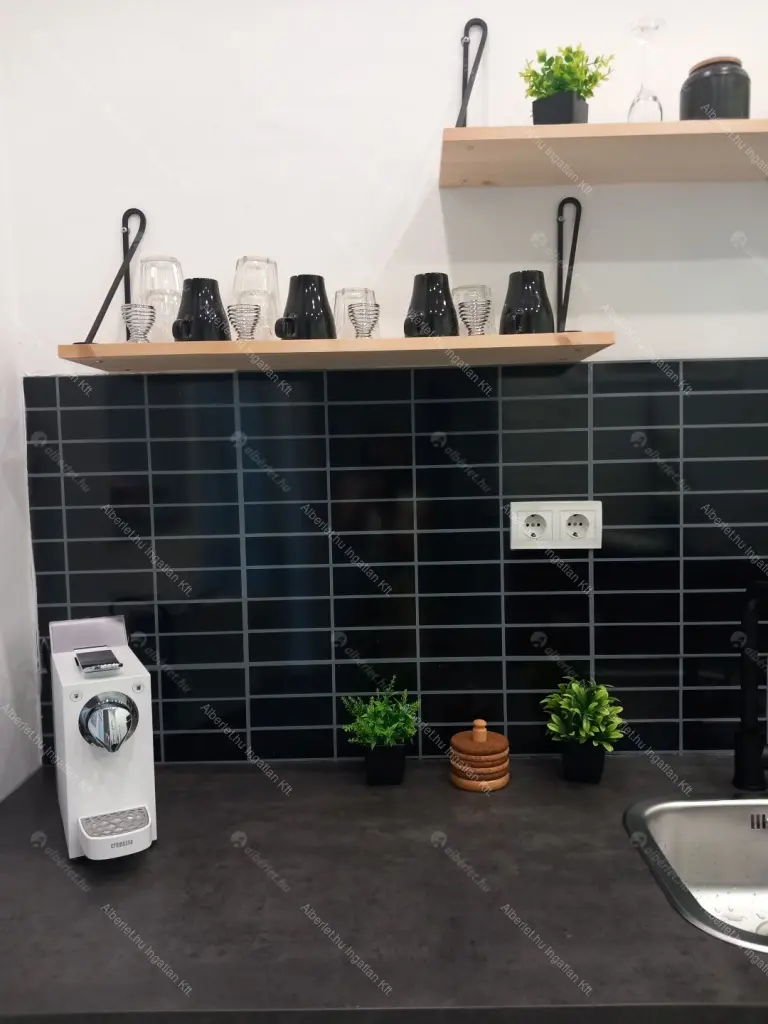 Kiadó albérlet 350000 Ft/hó áron: Budapest, VI. kerület  Paulay Ede utca. Mérete: 38 nm, 1 szobás | Alberlet.hu - 6660603