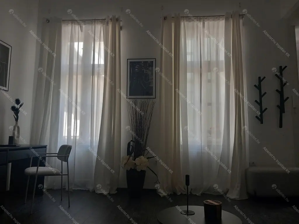 Kiadó albérlet 350000 Ft/hó áron: Budapest, VI. kerület  Paulay Ede utca. Mérete: 38 nm, 1 szobás | Alberlet.hu - 6660616