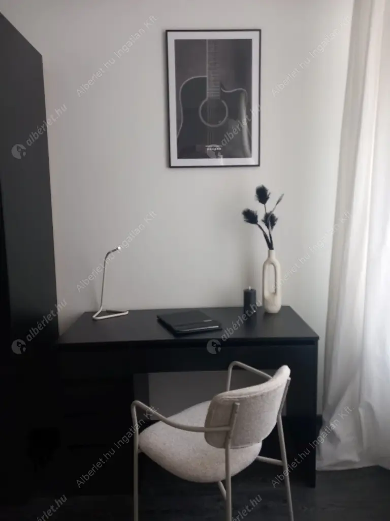 Kiadó albérlet 350000 Ft/hó áron: Budapest, VI. kerület  Paulay Ede utca. Mérete: 38 nm, 2 szobás | Alberlet.hu - 6635472