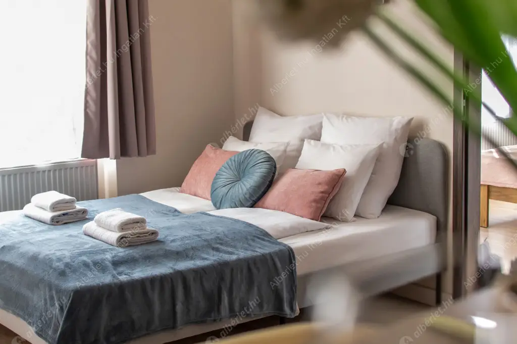 Kiadó albérlet 300000 Ft/hó áron: Budapest, VI. kerület  Paulay Ede utca. Mérete: 39 nm, 2 szobás | Alberlet.hu - 6617524