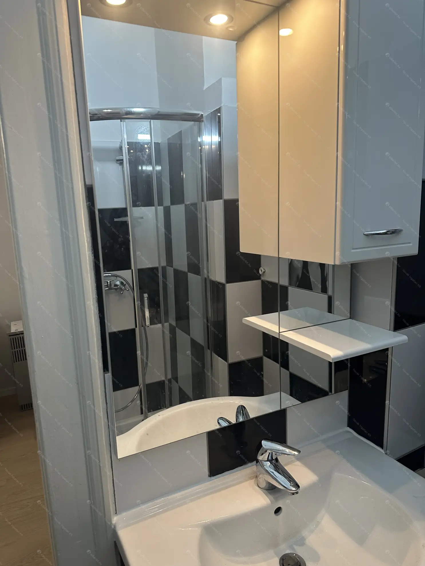 Kiadó albérlet 260000 Ft/hó áron: Budapest, VI. kerület  Paulay Ede utca. Mérete: 46 nm, 2 szobás | Alberlet.hu - 6588945