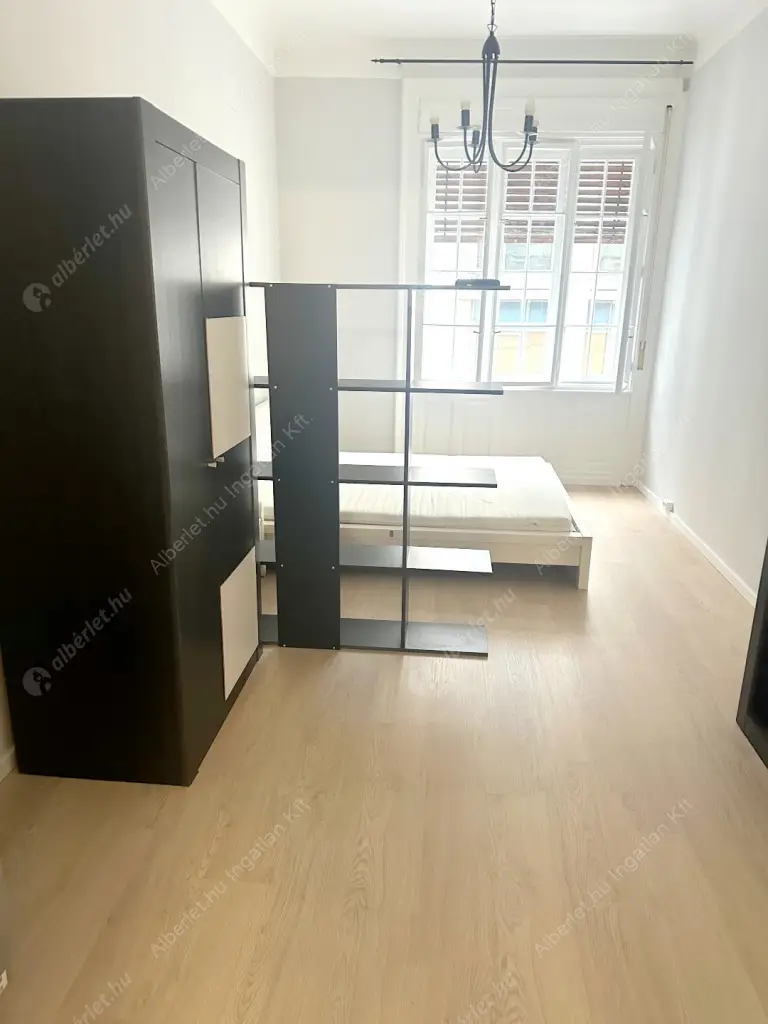 Kiadó albérlet 265000 Ft/hó áron: Budapest, VI. kerület  Paulay Ede utca. Mérete: 46 nm, 2 szobás | Alberlet.hu - 6589300
