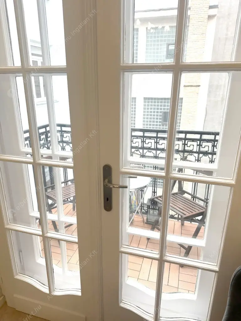 Kiadó albérlet 260000 Ft/hó áron: Budapest, VI. kerület  Paulay Ede utca. Mérete: 46 nm, 2 szobás | Alberlet.hu - 6592551