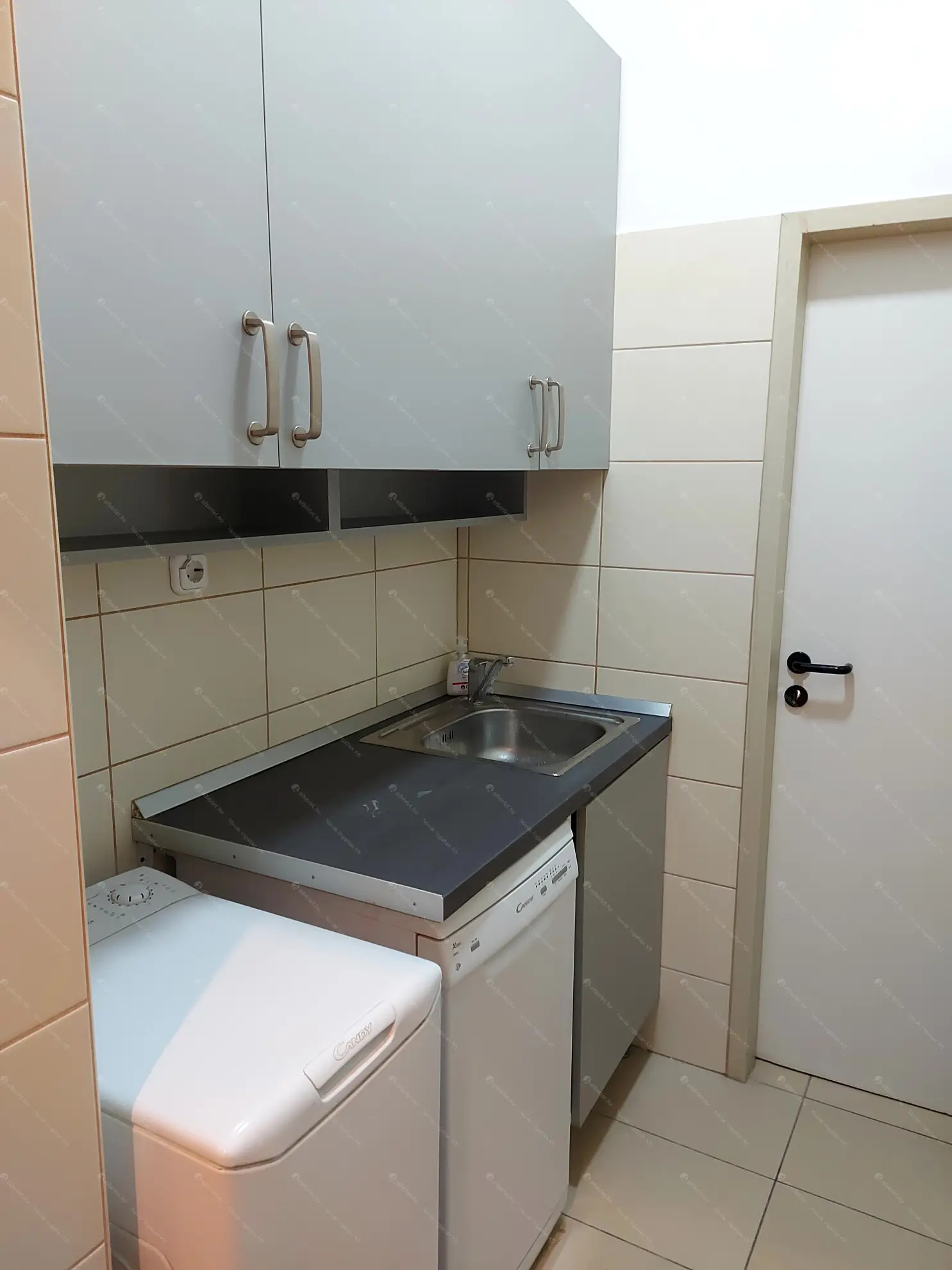 Kiadó albérlet 280000 Ft/hó áron: Budapest, VI. kerület  Paulay Ede utca. Mérete: 52 nm, 2 szobás | Alberlet.hu - 6574021