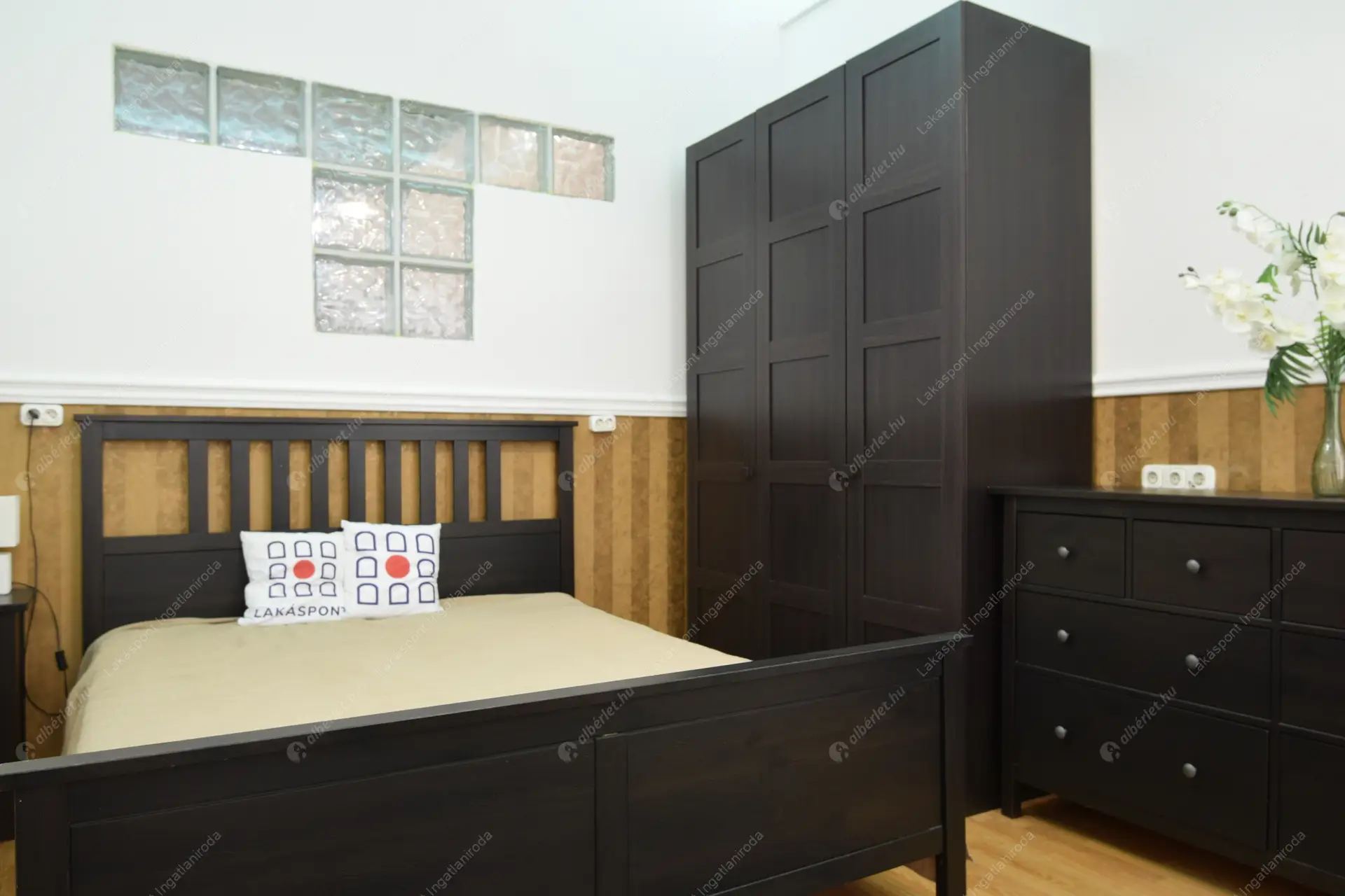 Kiadó albérlet 280000 Ft/hó áron: Budapest, VI. kerület  Paulay Ede utca. Mérete: 54 nm, 3 szobás | Alberlet.hu - 6485229