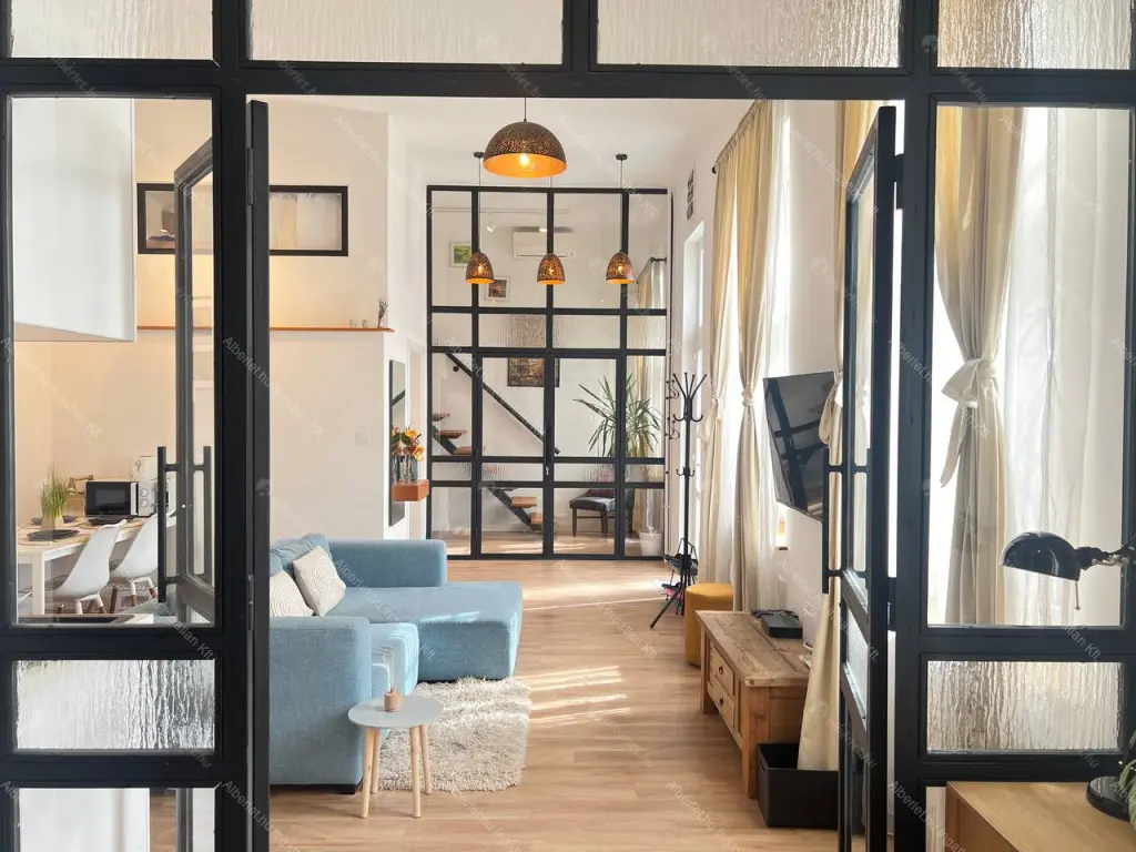 Kiadó albérlet 400000 Ft/hó áron: Budapest, VI. kerület  Paulay Ede utca. Mérete: 62 nm, 3 szobás | Alberlet.hu - 6680252