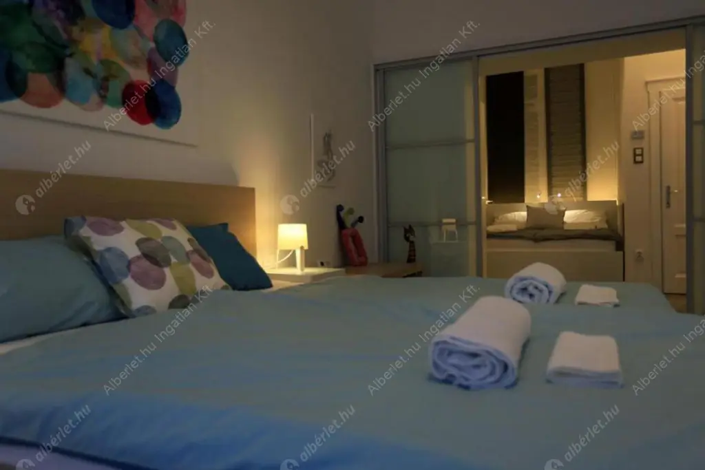 Kiadó albérlet 733000 Ft/hó áron: Budapest, VI. kerület  Paulay Ede utca. Mérete: 75 nm, 3 szobás | Alberlet.hu - 6627024