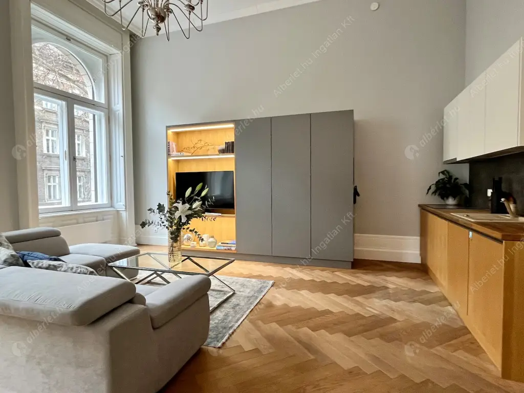 Kiadó albérlet 579000 Ft/hó áron: Budapest, VI. kerület  Podmaniczky utca. Mérete: 100 nm, 3 szobás | Alberlet.hu - 6629614