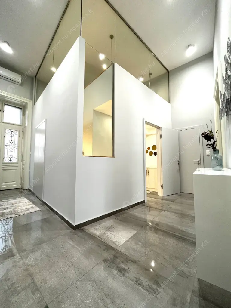 Kiadó albérlet 579000 Ft/hó áron: Budapest, VI. kerület  Podmaniczky utca. Mérete: 100 nm, 3 szobás | Alberlet.hu - 6629621