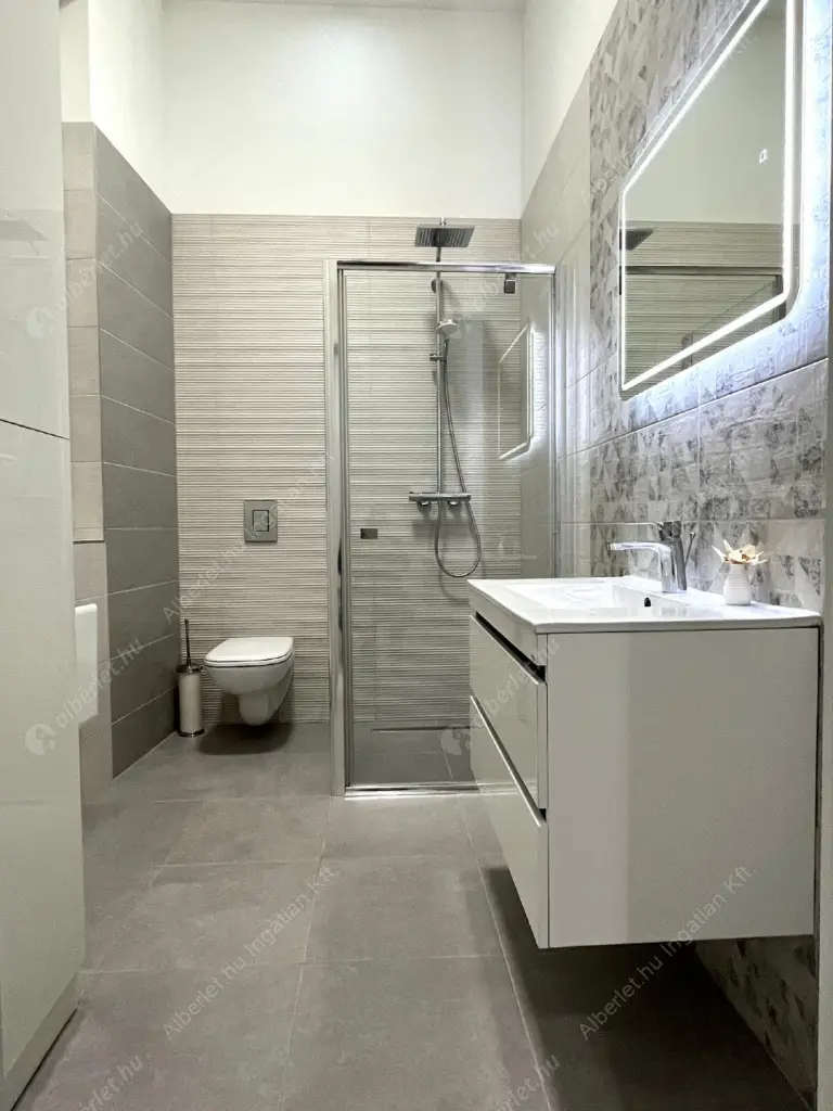 Kiadó albérlet 579000 Ft/hó áron: Budapest, VI. kerület  Podmaniczky utca. Mérete: 100 nm, 3 szobás | Alberlet.hu - 6629625