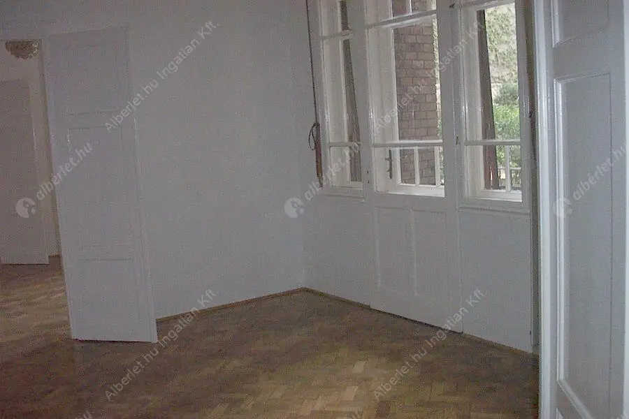 Kiadó albérlet 375000 Ft/hó áron: Budapest, VI. kerület  Podmaniczky utca. Mérete: 134 nm, 4 szobás | Alberlet.hu - 6557226