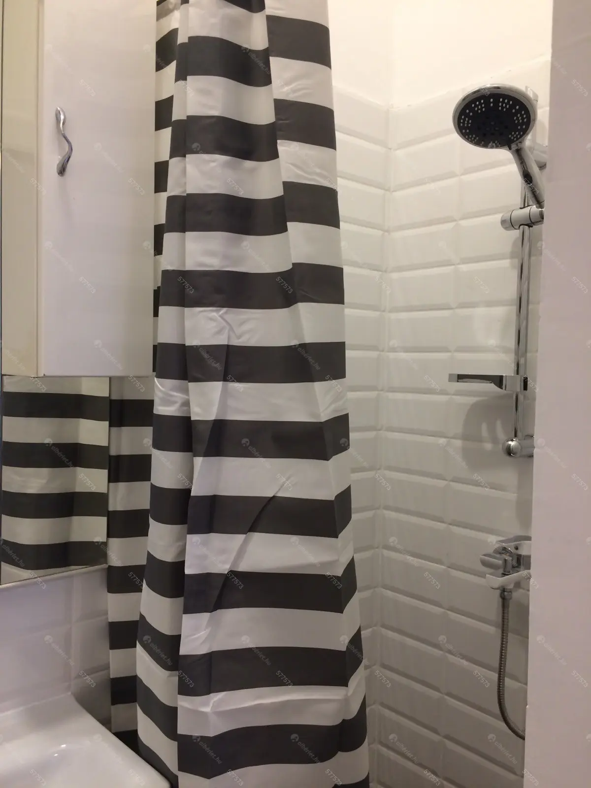 Kiadó albérlet 148000 Ft/hó áron: Budapest, VI. kerület  Podmaniczky utca. Mérete: 18 nm, 1 szobás | Alberlet.hu - 6211239