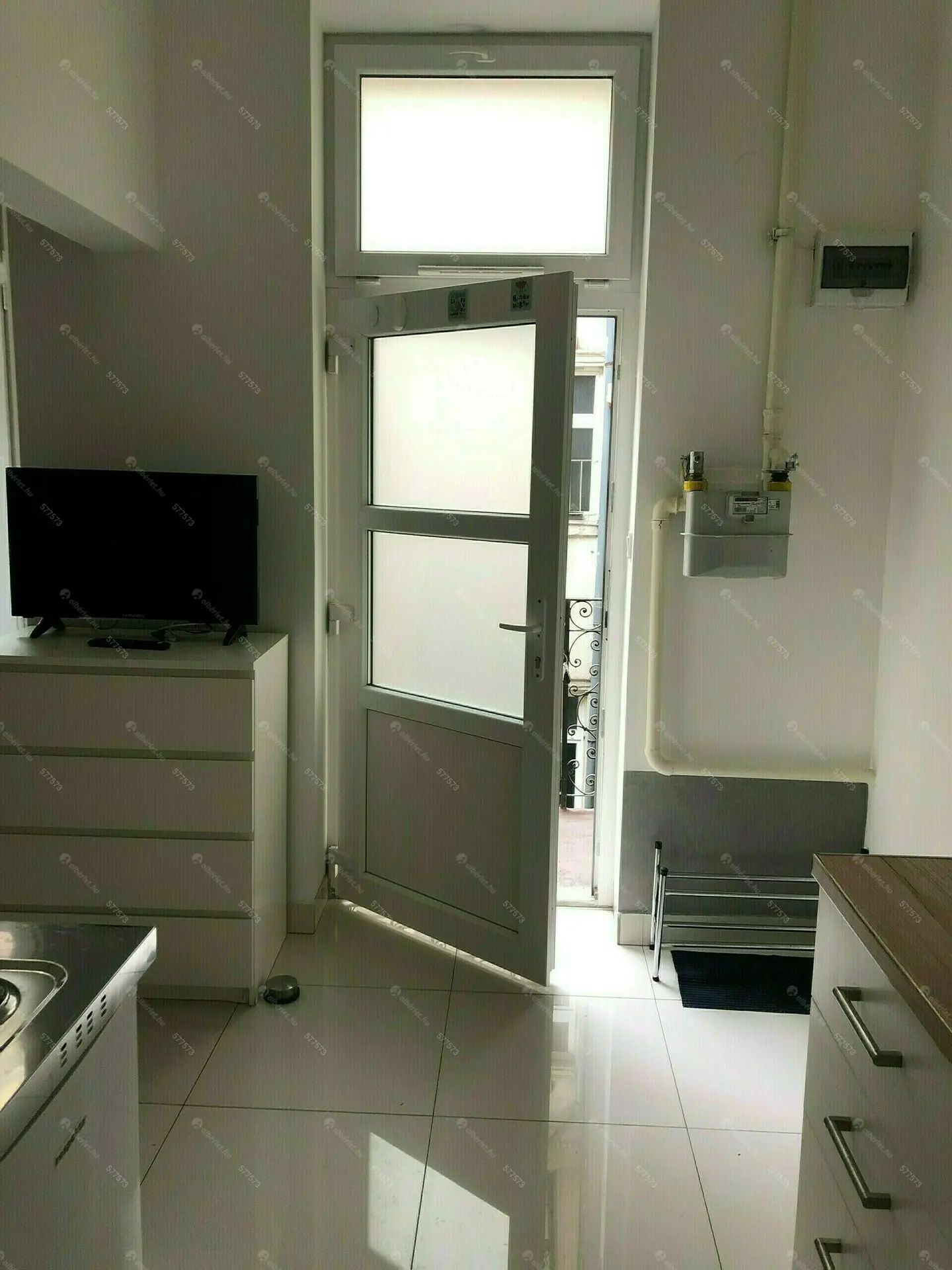 Kiadó albérlet 148000 Ft/hó áron: Budapest, VI. kerület  Podmaniczky utca. Mérete: 18 nm, 1 szobás | Alberlet.hu - 6211246