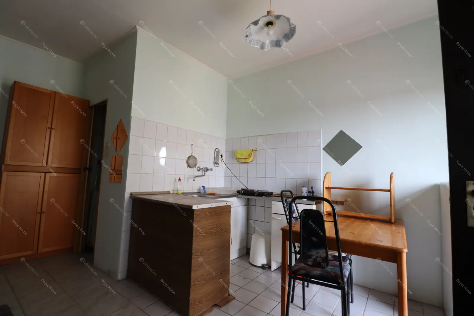 Kiadó albérlet 150000 Ft/hó áron: Budapest, VI. kerület  Podmaniczky utca. Mérete: 20 nm, 1 szobás | Alberlet.hu - 6182496