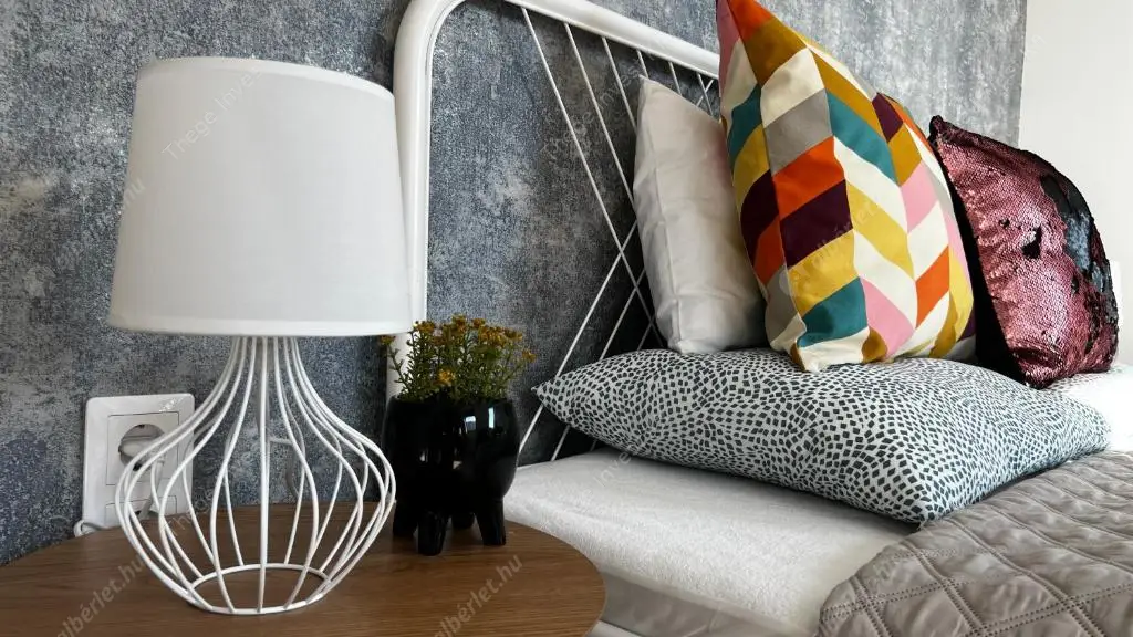 Kiadó albérlet 230000 Ft/hó áron: Budapest, VI. kerület  Podmaniczky utca. Mérete: 27 nm, 1 szobás | Alberlet.hu - 6622744