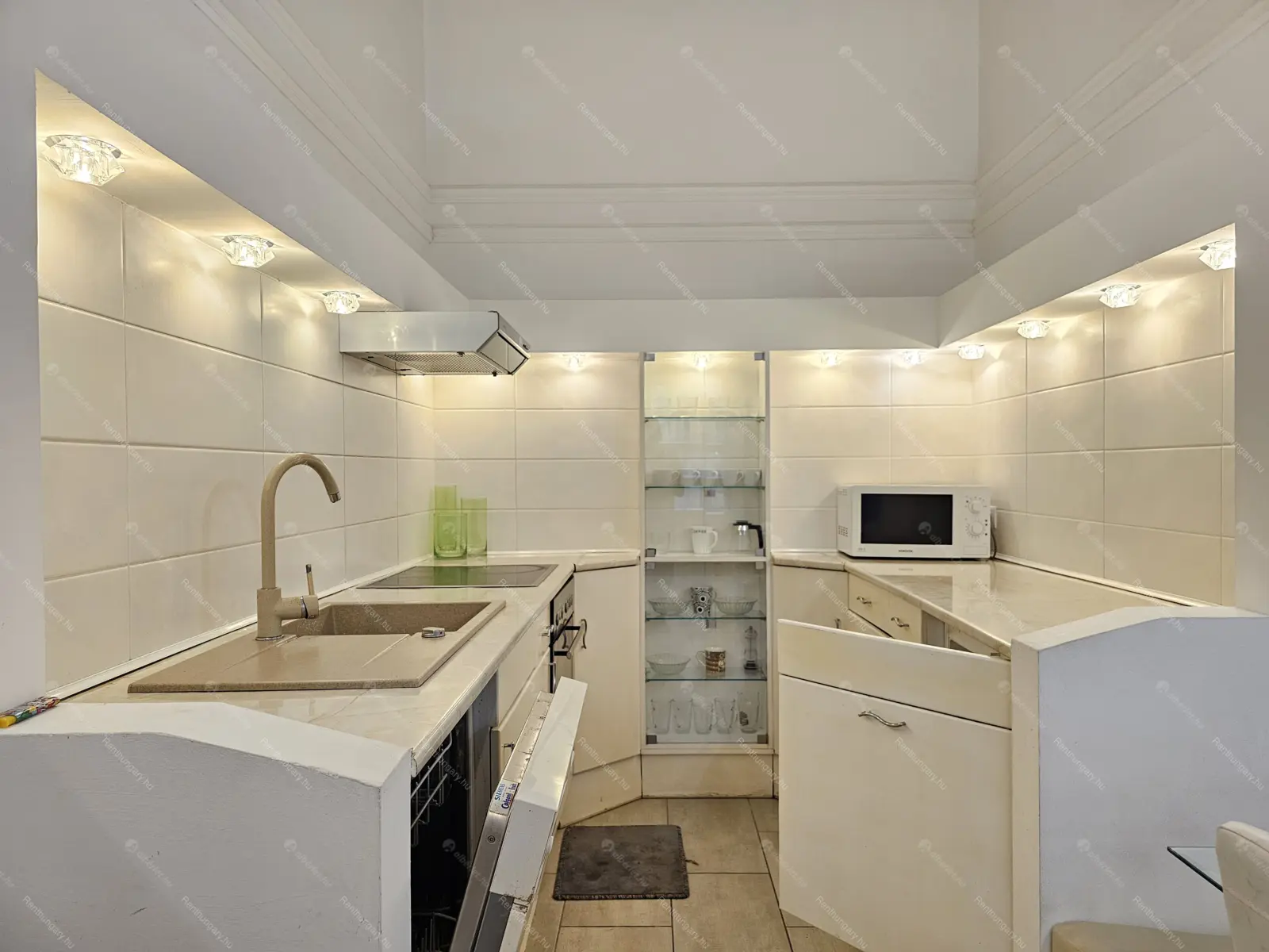 Kiadó albérlet 205000 Ft/hó áron: Budapest, VI. kerület  Podmaniczky utca. Mérete: 31 nm, 1 szobás | Alberlet.hu - 6700614