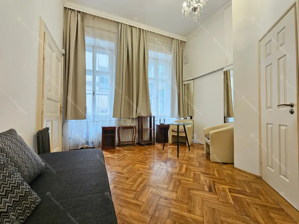 Kiadó albérlet 199000 Ft/hó áron: Budapest, VI. kerület  Podmaniczky utca. Mérete: 31 nm, 1 szobás | Alberlet.hu - 6702373