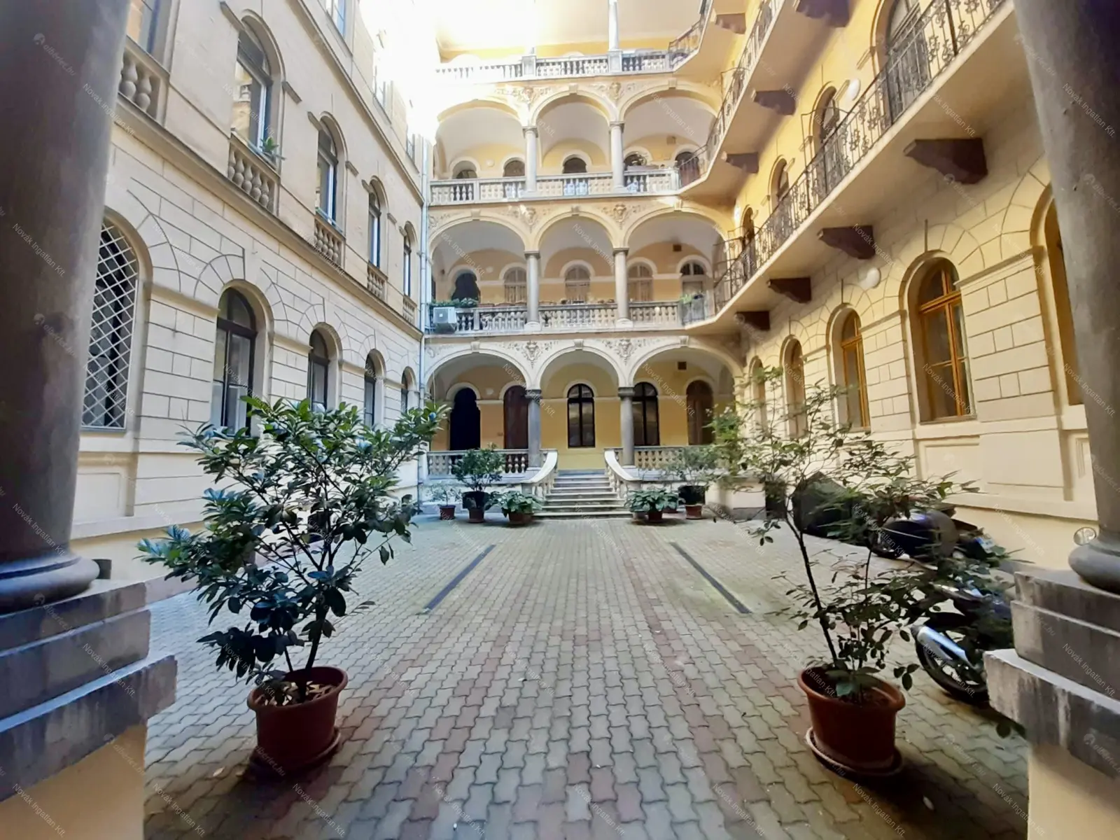 Kiadó albérlet 170000 Ft/hó áron: Budapest, VI. kerület  Podmaniczky utca. Mérete: 31 nm, 1 szobás | Alberlet.hu - 6703818