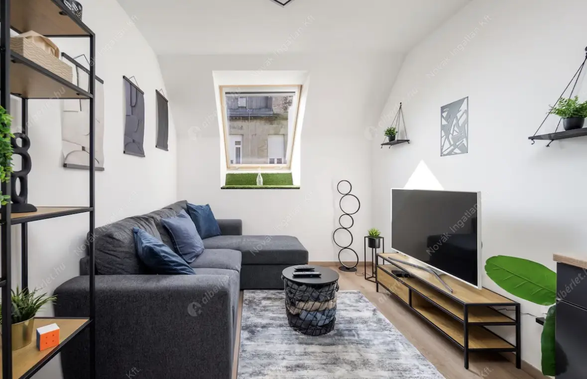 Kiadó albérlet 250000 Ft/hó áron: Budapest, VI. kerület  Podmaniczky utca. Mérete: 32 nm, 1 szobás | Alberlet.hu - 6605065