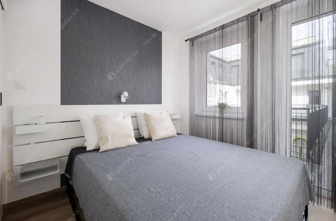 Kiadó albérlet 250000 Ft/hó áron: Budapest, VI. kerület  Podmaniczky utca. Mérete: 32 nm, 1 szobás | Alberlet.hu - 6605068