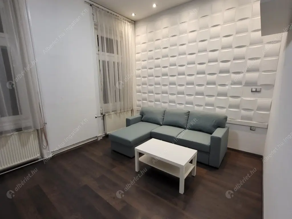Kiadó albérlet 270000 Ft/hó áron: Budapest, VI. kerület  Podmaniczky utca. Mérete: 46 nm, 1 szobás | Alberlet.hu - 6587411