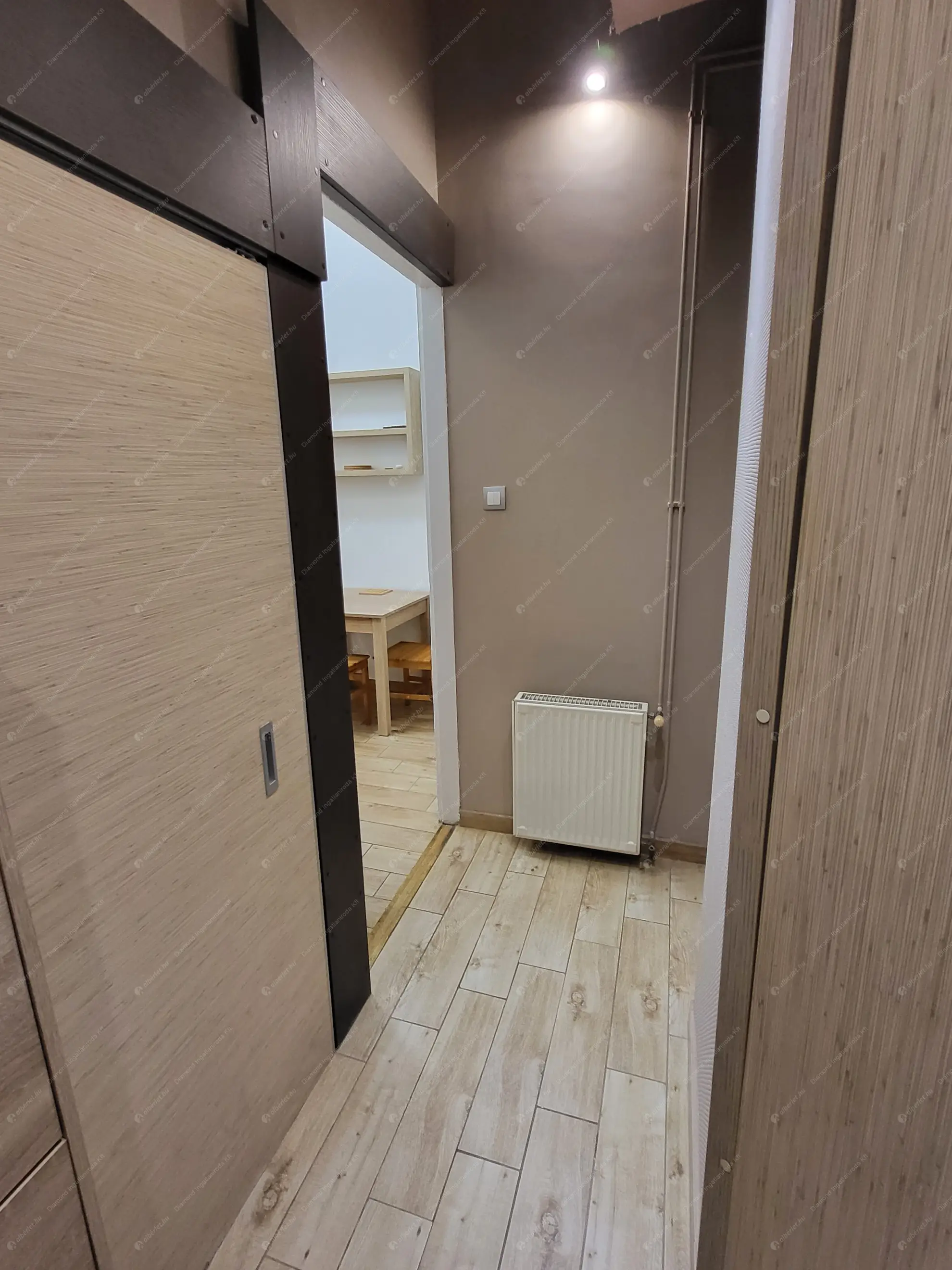 Kiadó albérlet 270000 Ft/hó áron: Budapest, VI. kerület  Podmaniczky utca. Mérete: 46 nm, 1 szobás | Alberlet.hu - 6590905