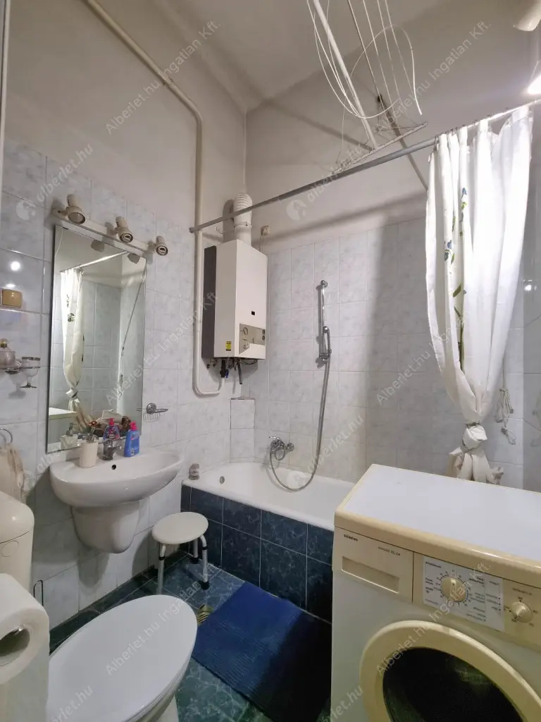 Kiadó albérlet 240000 Ft/hó áron: Budapest, VI. kerület  Podmaniczky utca. Mérete: 47 nm, 1 szobás | Alberlet.hu - 6598908