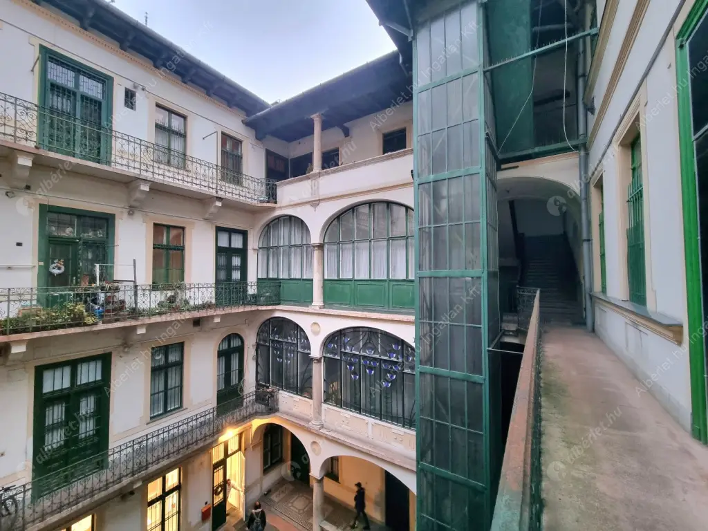 Kiadó albérlet 240000 Ft/hó áron: Budapest, VI. kerület  Podmaniczky utca. Mérete: 47 nm, 1 szobás | Alberlet.hu - 6598914