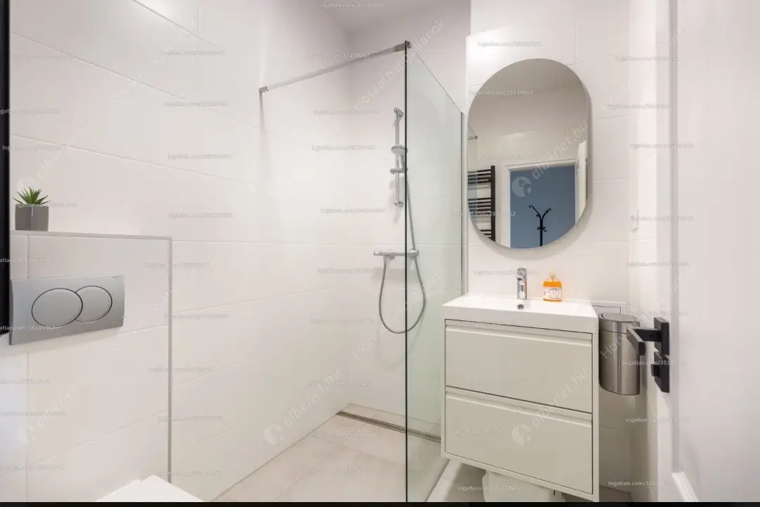 Kiadó albérlet 340000 Ft/hó áron: Budapest, VI. kerület  Podmaniczky utca. Mérete: 52 nm, 2 szobás | Alberlet.hu - 6609070