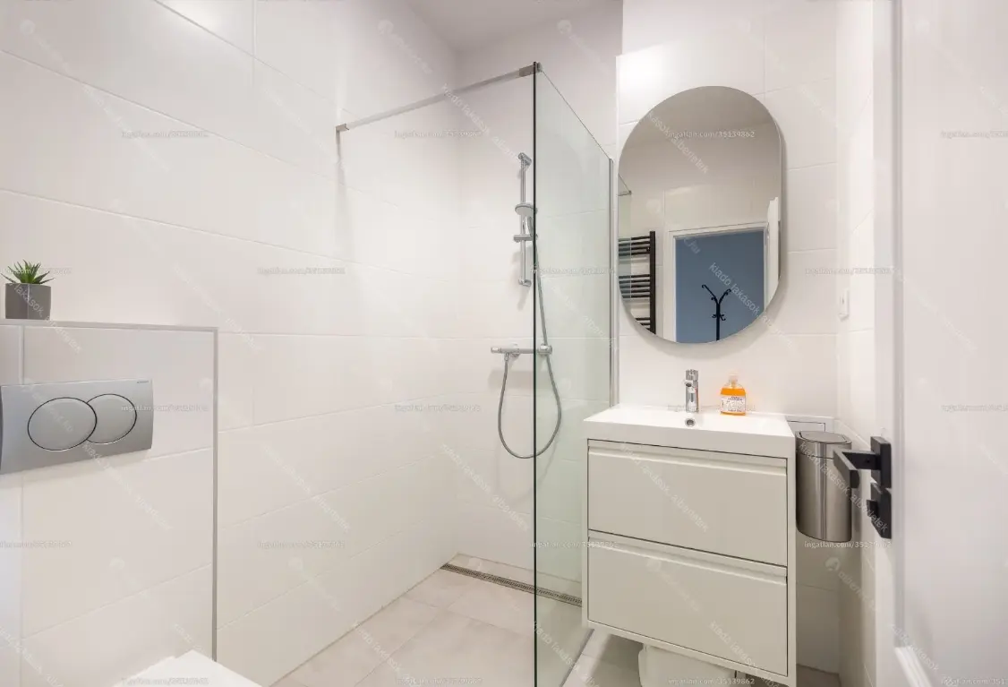 Kiadó albérlet 320000 Ft/hó áron: Budapest, VI. kerület  Podmaniczky utca. Mérete: 52 nm, 2 szobás | Alberlet.hu - 6644839