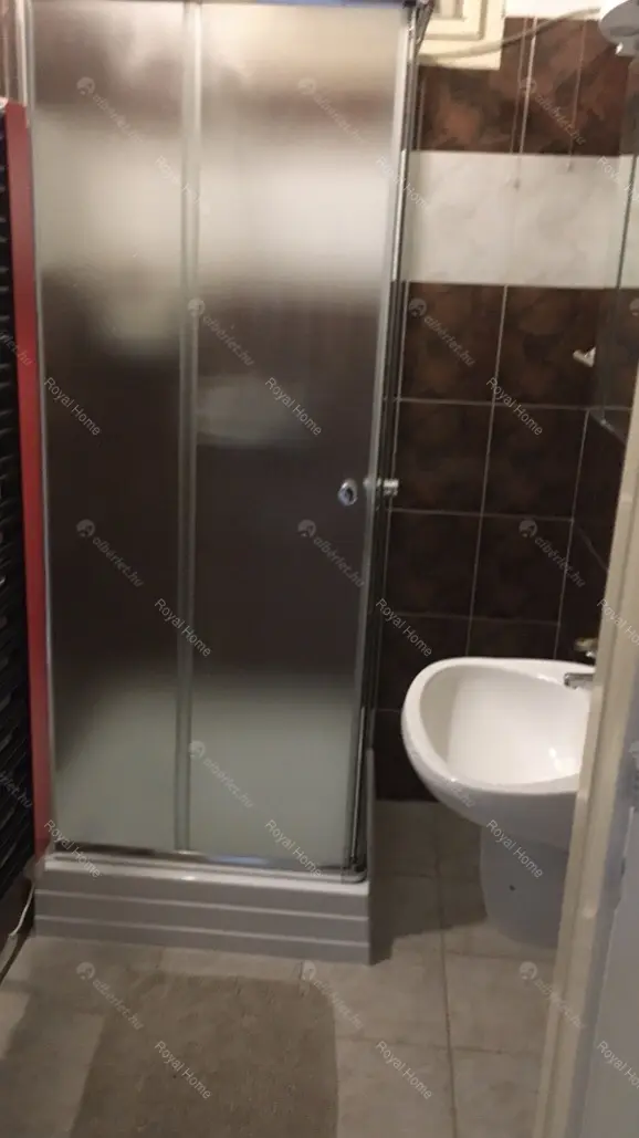 Kiadó albérlet 200000 Ft/hó áron: Budapest, VI. kerület  Podmaniczky utca. Mérete: 65 nm, 2 szobás | Alberlet.hu - 5897179