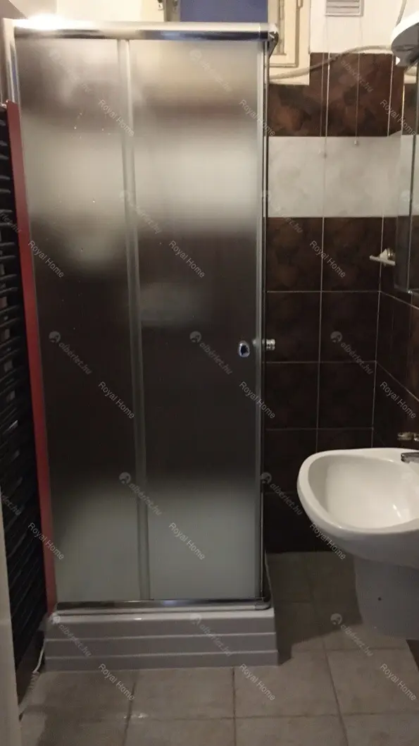 Kiadó albérlet 200000 Ft/hó áron: Budapest, VI. kerület  Podmaniczky utca. Mérete: 65 nm, 2 szobás | Alberlet.hu - 5897180