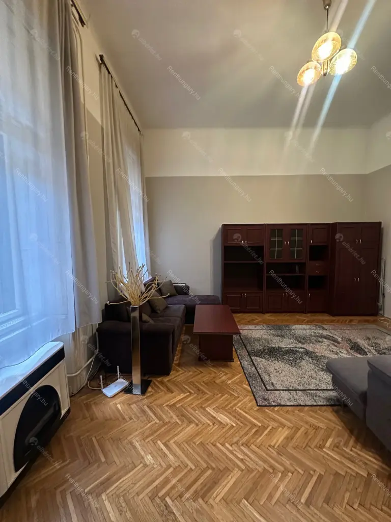 Kiadó albérlet 200000 Ft/hó áron: Budapest, VI. kerület  Podmaniczky utca. Mérete: 65 nm, 2 szobás | Alberlet.hu - 6703147