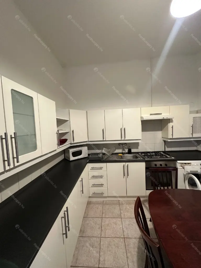 Kiadó albérlet 200000 Ft/hó áron: Budapest, VI. kerület  Podmaniczky utca. Mérete: 65 nm, 2 szobás | Alberlet.hu - 6703153