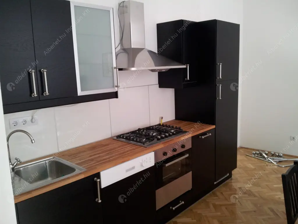 Kiadó albérlet 698000 Ft/hó áron: Budapest, VI. kerület  Podmaniczky utca. Mérete: 66 nm, 3 szobás | Alberlet.hu - 6638465