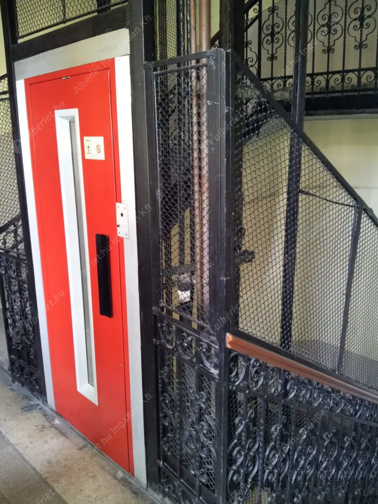 Kiadó albérlet 698000 Ft/hó áron: Budapest, VI. kerület  Podmaniczky utca. Mérete: 66 nm, 3 szobás | Alberlet.hu - 6638467