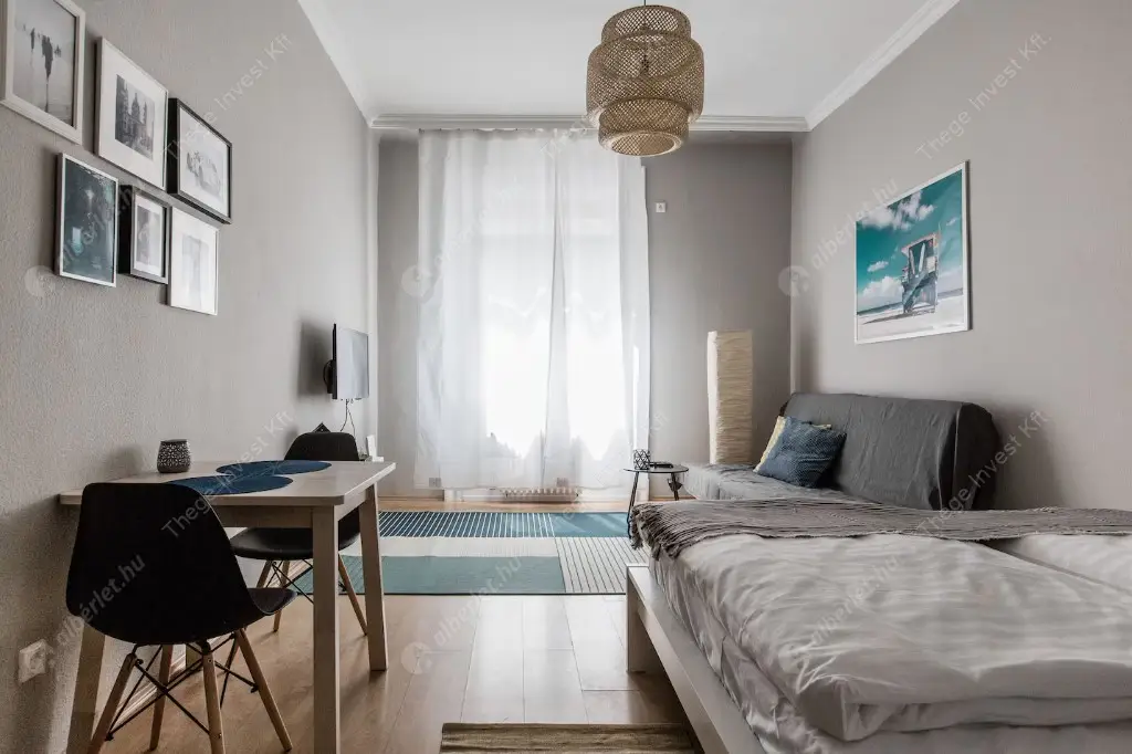 Kiadó albérlet 240000 Ft/hó áron: Budapest, VI. kerület  Révay köz. Mérete: 33 nm, 1 szobás | Alberlet.hu - 6628153