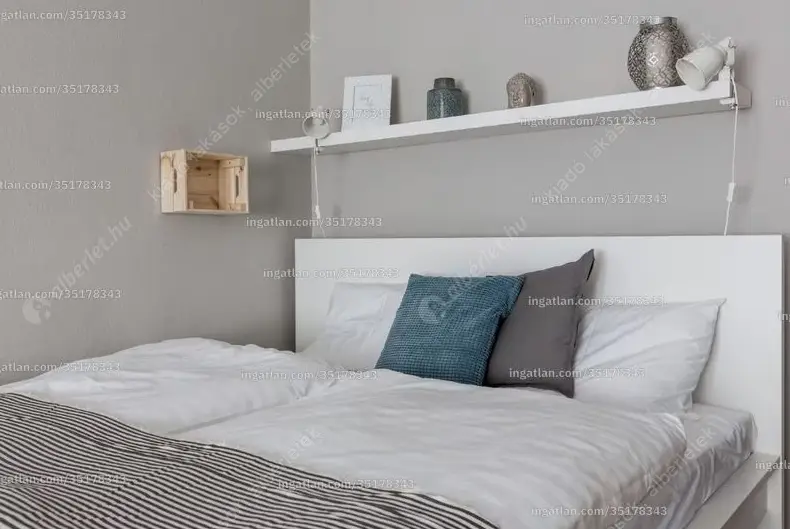 Kiadó albérlet 240000 Ft/hó áron: Budapest, VI. kerület  Révay köz. Mérete: 33 nm, 1 szobás | Alberlet.hu - 6632277