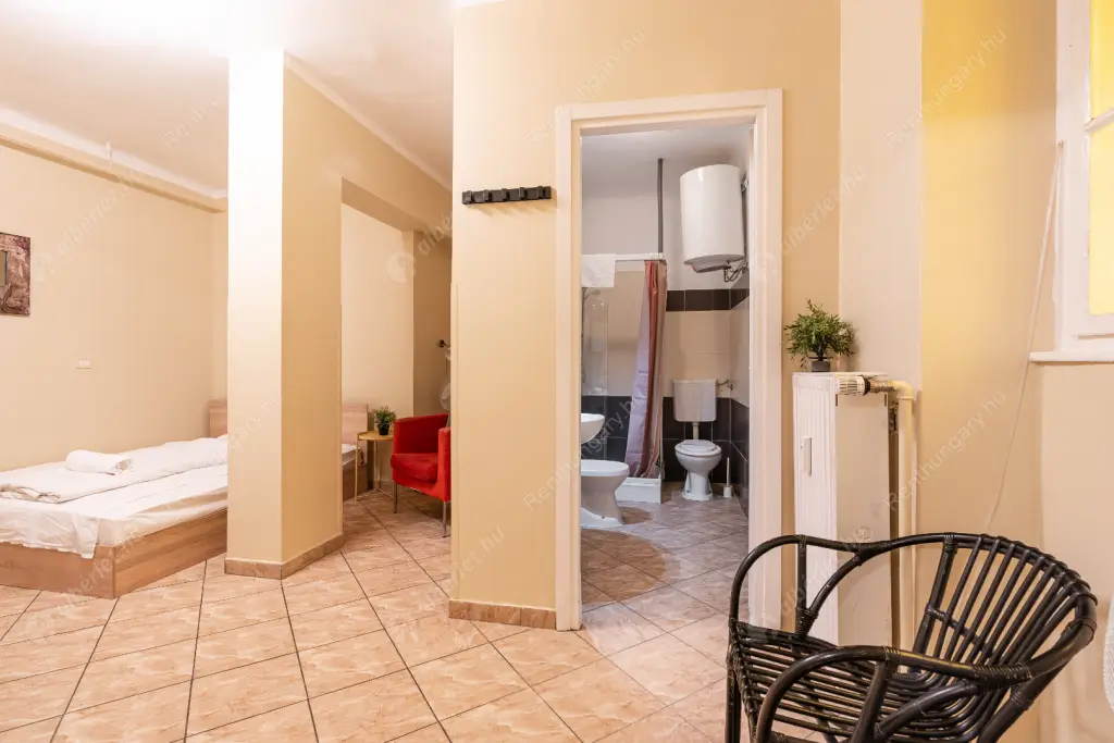 Kiadó albérlet 290000 Ft/hó áron: Budapest, VI. kerület  Révay köz. Mérete: 68 nm, 2 szobás | Alberlet.hu - 6600386