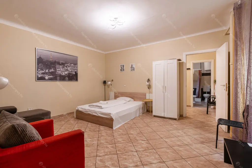 Kiadó albérlet 290000 Ft/hó áron: Budapest, VI. kerület  Révay köz. Mérete: 68 nm, 2 szobás | Alberlet.hu - 6646506