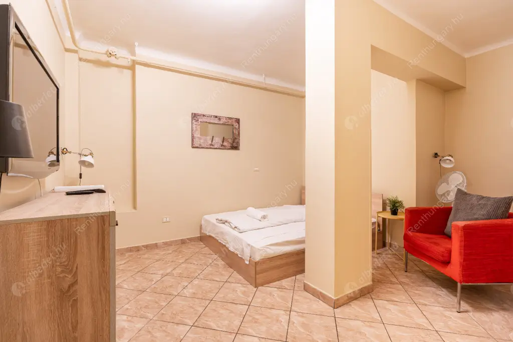 Kiadó albérlet 290000 Ft/hó áron: Budapest, VI. kerület  Révay köz. Mérete: 68 nm, 3 szobás | Alberlet.hu - 6600385