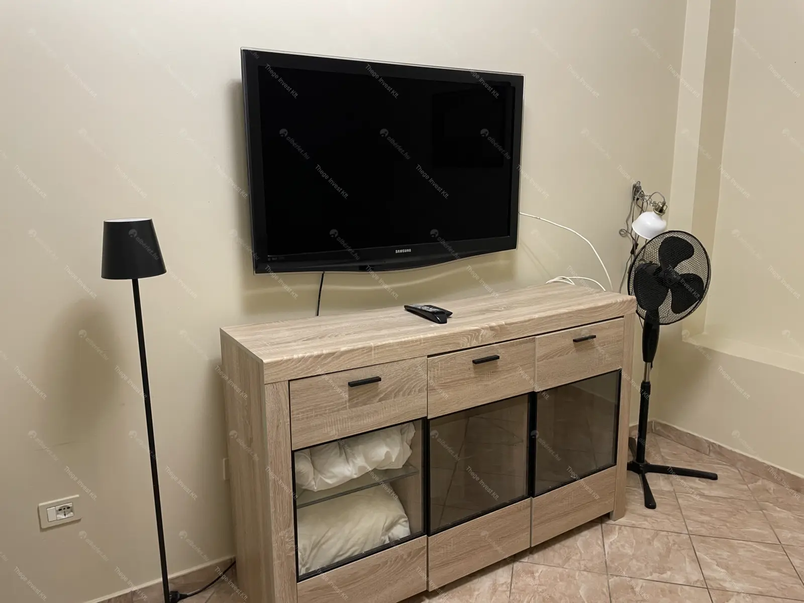 Kiadó albérlet 280000 Ft/hó áron: Budapest, VI. kerület  Révay köz. Mérete: 70 nm, 2 szobás | Alberlet.hu - 6678451