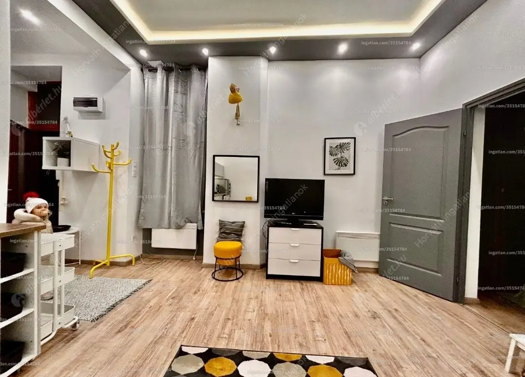 Kiadó albérlet 270000 Ft/hó áron: Budapest, VI. kerület  Rippl-Rónai utca. Mérete: 40 nm, 1 szobás | Alberlet.hu - 6610099