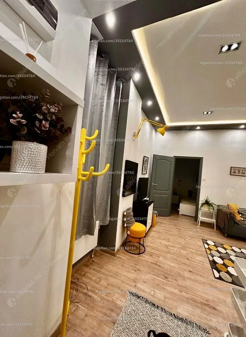 Kiadó albérlet 270000 Ft/hó áron: Budapest, VI. kerület  Rippl-Rónai utca. Mérete: 40 nm, 1 szobás | Alberlet.hu - 6610103