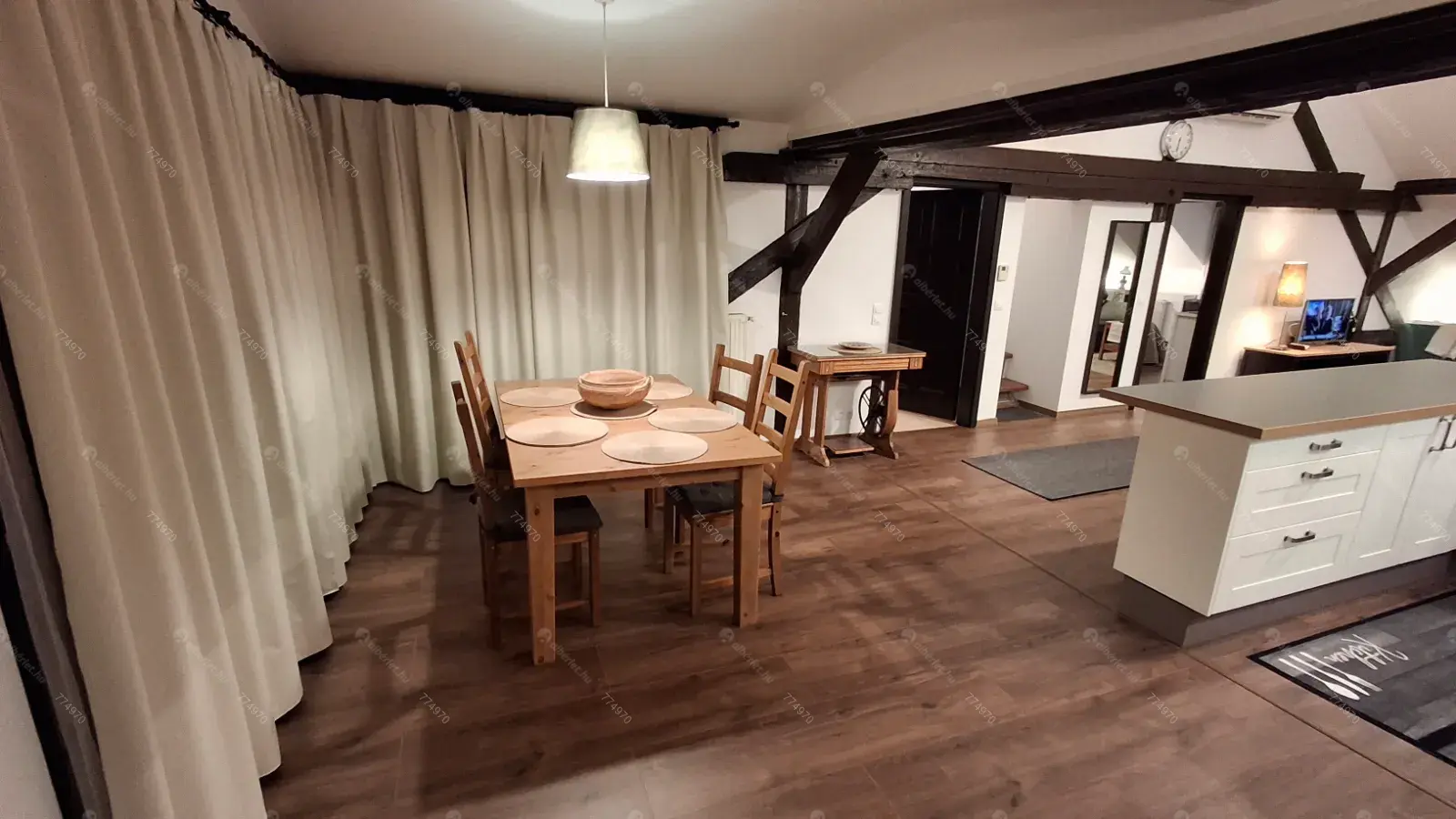 Kiadó albérlet 310000 Ft/hó áron: Budapest, VI. kerület  Rippl-Rónai utca. Mérete: 79 nm, 2 szobás | Alberlet.hu - 6658906